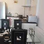 شقة Amphora Pe Plaja *